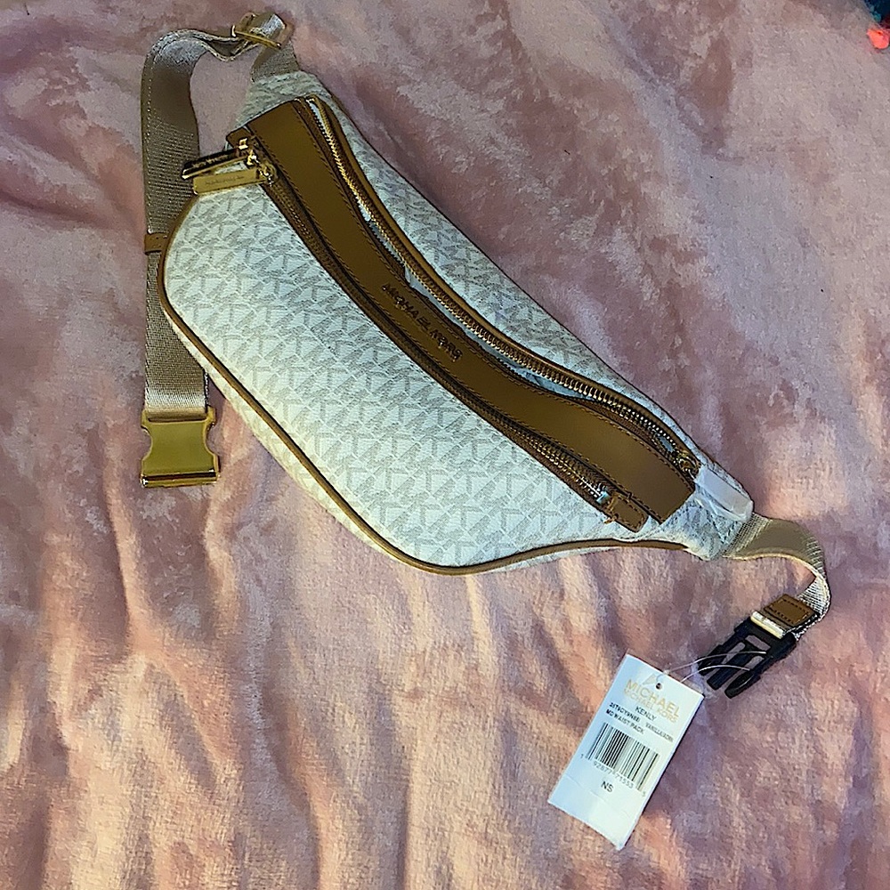MK FANNY PACK NEW